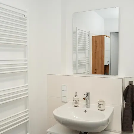 - Neuwertig Und Modern Im Herzen Bremens! Apartment *