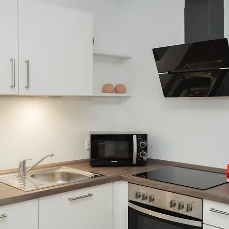 - Neuwertig Und Modern Im Herzen Bremens! Brema